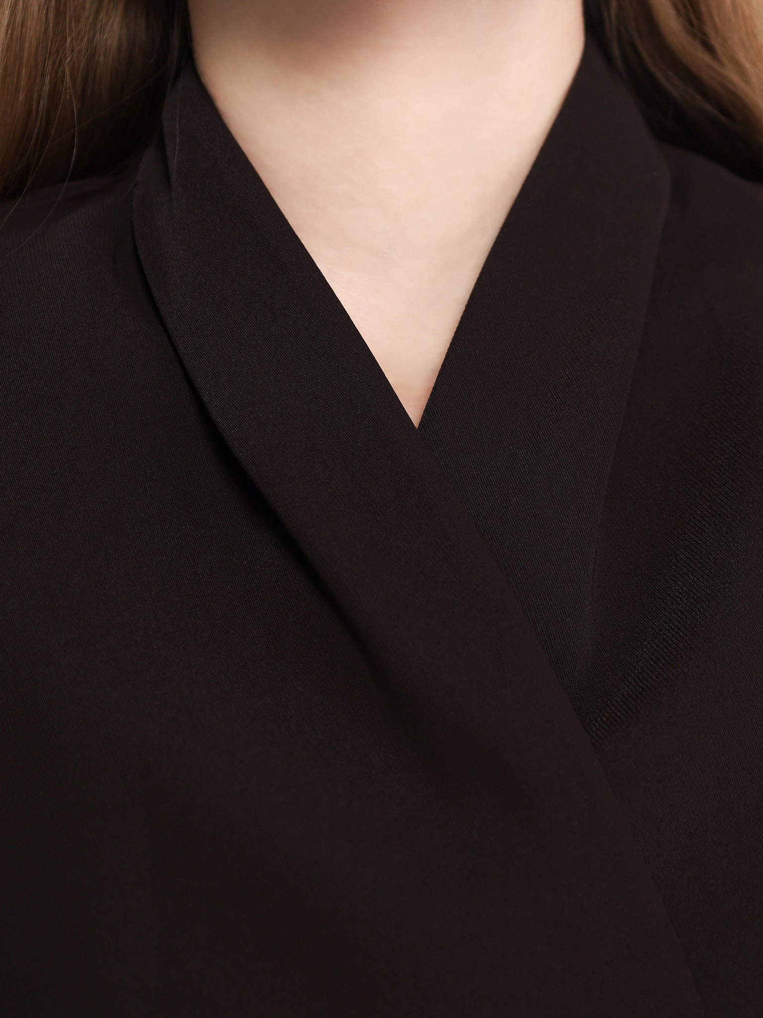 Жакет темно-коричневого цвета прямого кроя с имитацией карманов